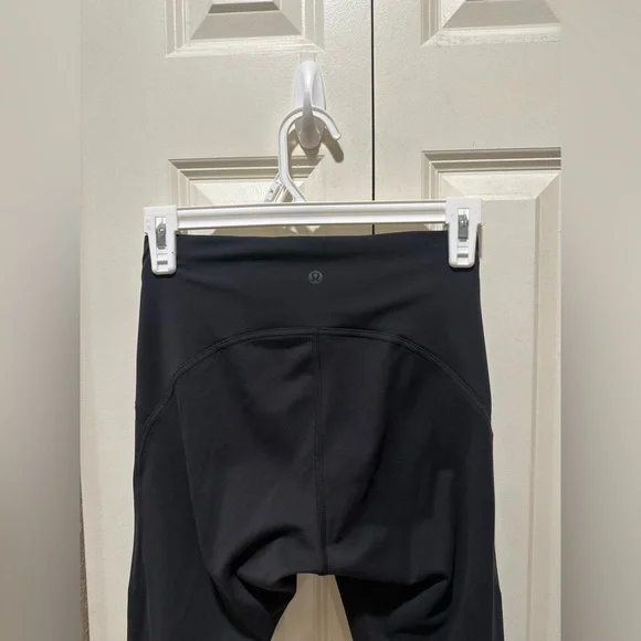 Lululemon InStill High-Rise Tight 25” Black , size 4 - Picture 4 of 13
